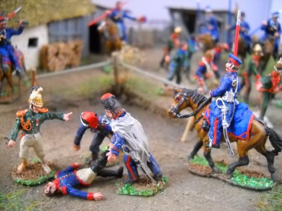 JS 72/0529 2 Cosaques détroussant 1 cuirassier polonais mort et1 Dragon français de la Garde (Prisonnier)