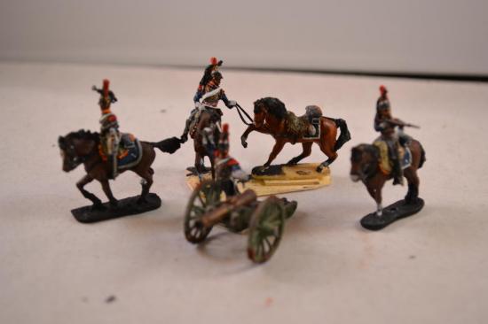 Cuirassier au 1/72 entrain d'enclouer un canon