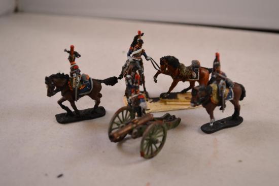 Cuirassier au 1/72 entrain d'enclouer un canon